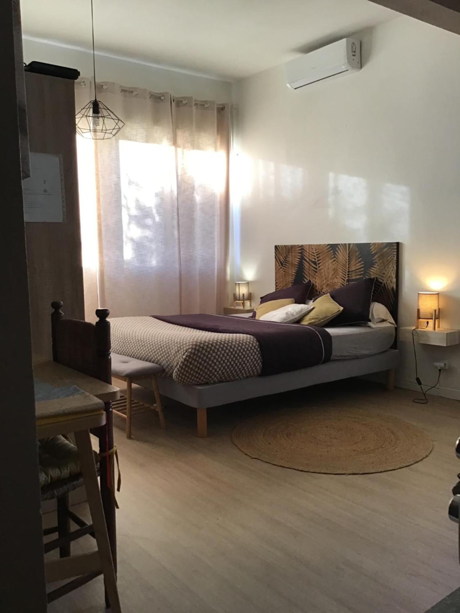 Studio Cosy Avec Piscine Dans Une Villa Saint-Denis Ngoại thất bức ảnh